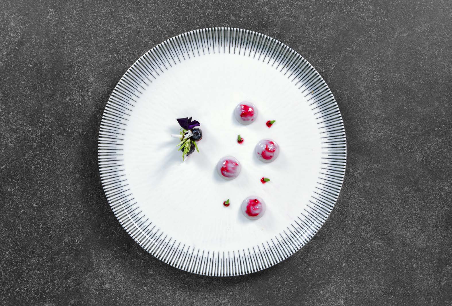 Azure Vua – 20 Piece Dinner Set