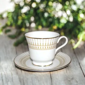 Dankotuwa Rasalas 12-Piece Porcelain Cup & Saucer Set - Gold Lining